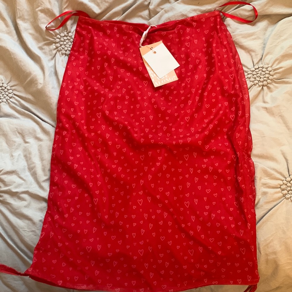 Tiger mist red heart skirt.